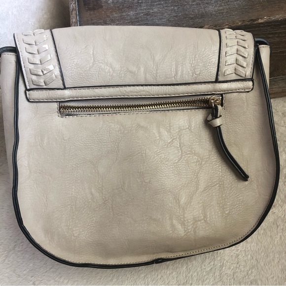 Steve Madden Nude Front Fringe Tassel Crossbody Saddle Bag - Picture 3 of 16